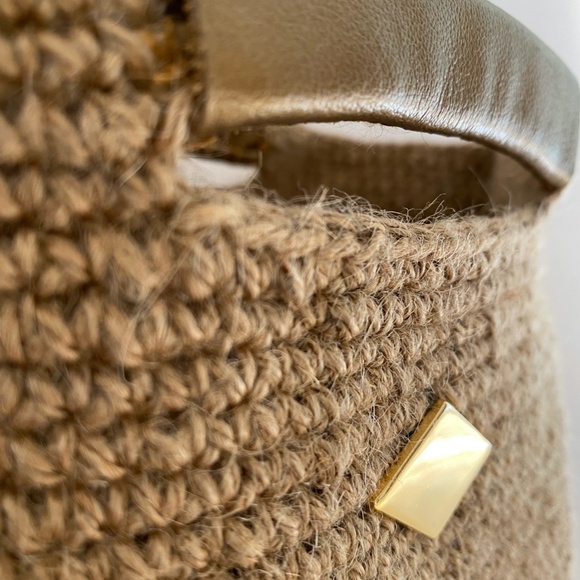 Handwoven Jute Bag with Leather Handles - Picture 2 of 4